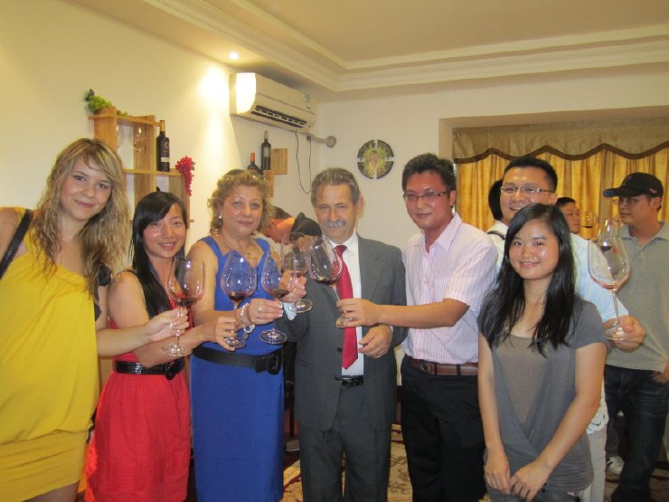 winepartywithluisfamily (3)